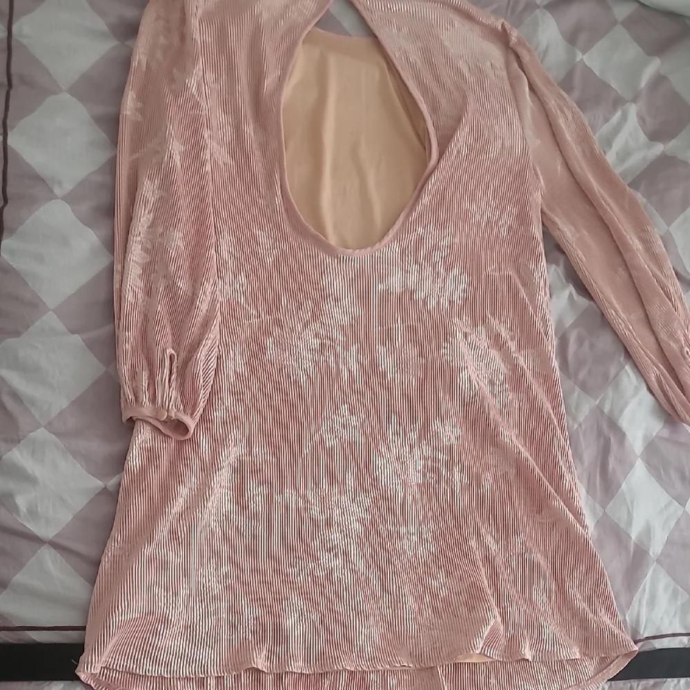 Urban Outfitters Blush Pink Fabric - Picture 4 of 6